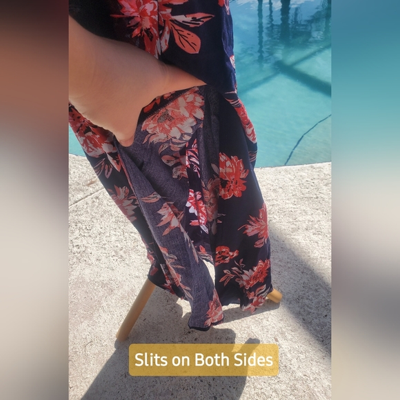 Pacific Vibes XXL Women's Dress, NWT, Navy & Red Floral, Flowy, & Comfortable - Picture 4 of 9